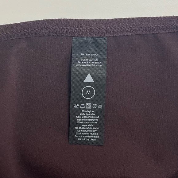 Balance Athletica / Vitality The Refine Bra Chocolate
Brown Size Medium - Picture 6 of 6